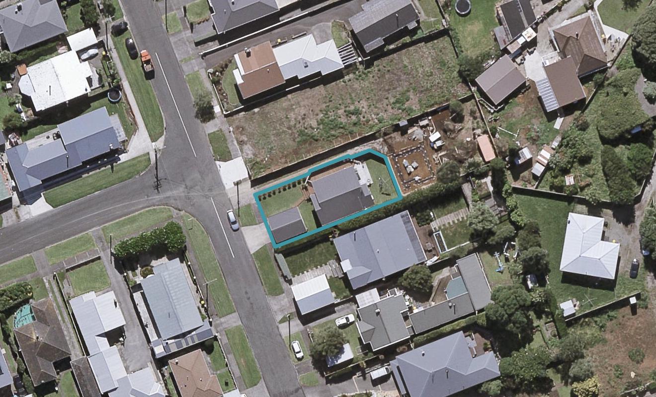 25 Ropiha Street, Fitzroy, New Plymouth - Carousel 1