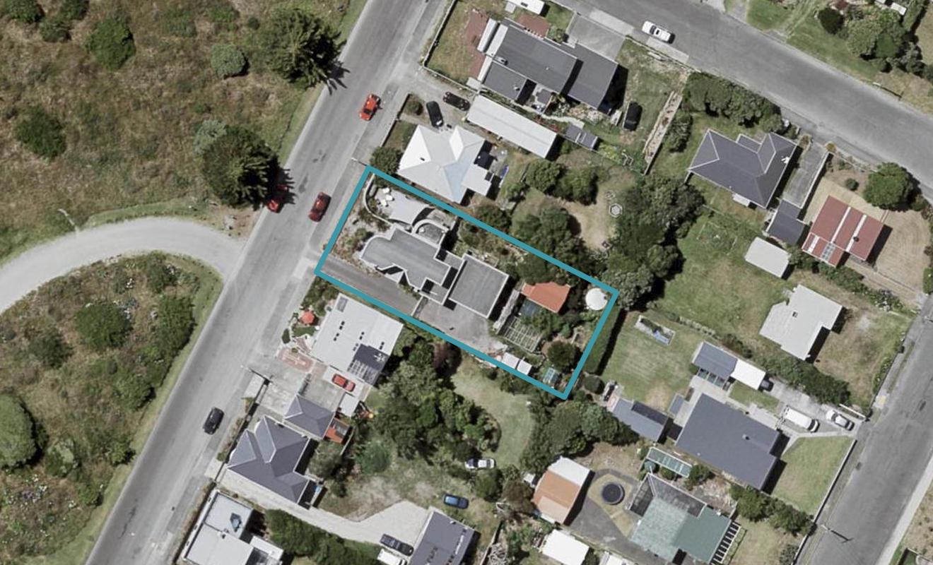 6 Marine Parade, Otaki Beach, Otaki - Carousel 1
