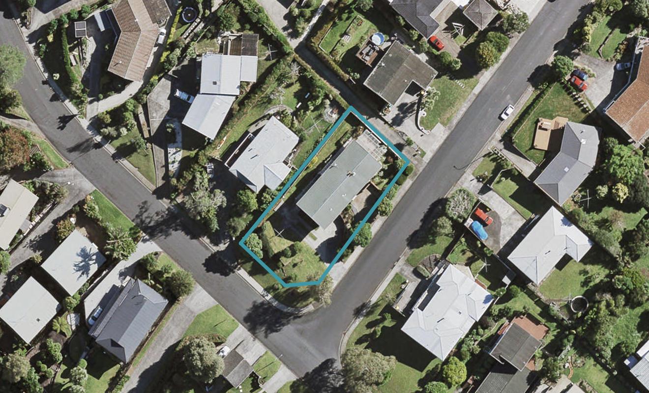 2 Gibbs Crescent, Red Hill, Papakura - Carousel 1