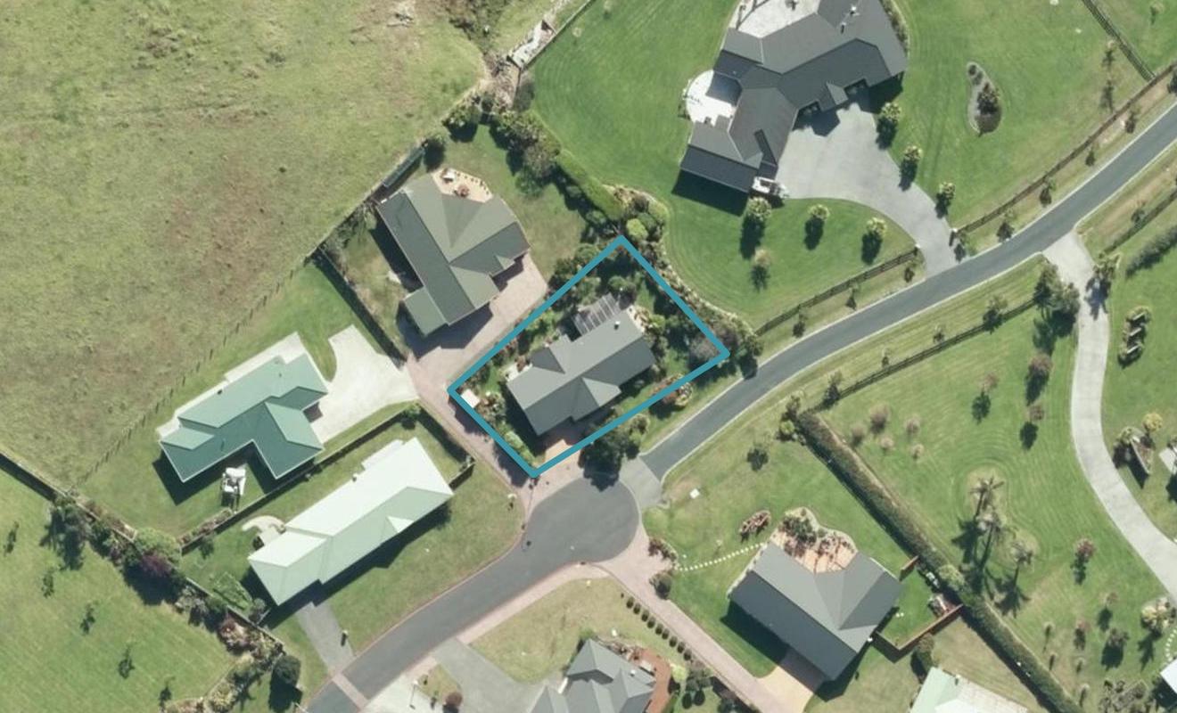 8 Meadowpark Drive, Dargaville - Carousel 1