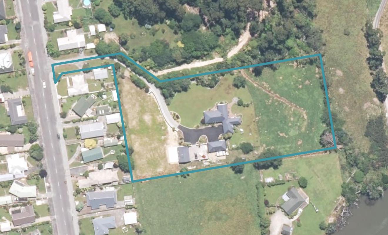 5B Eastons Road, Westport, Westport - Carousel 1