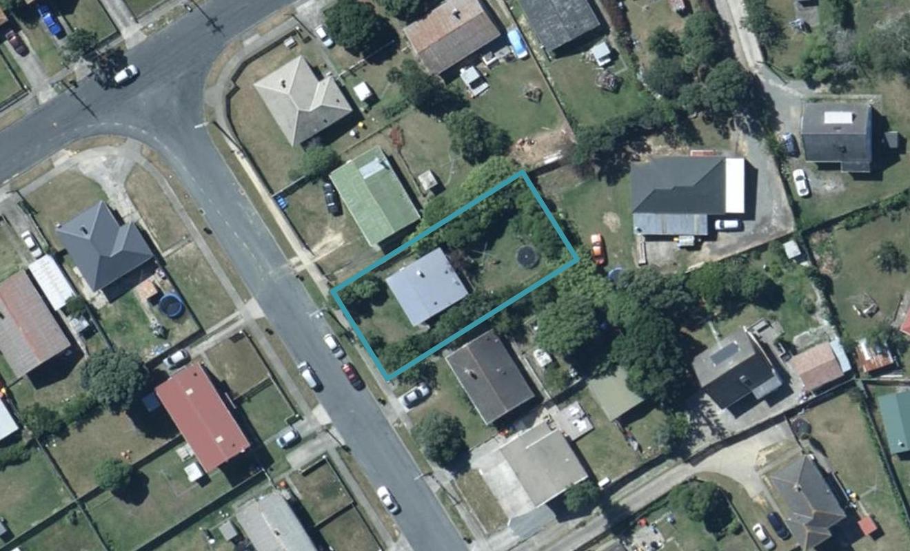 5 Aberfeldy Street, Cannons Creek, Porirua - Carousel 1