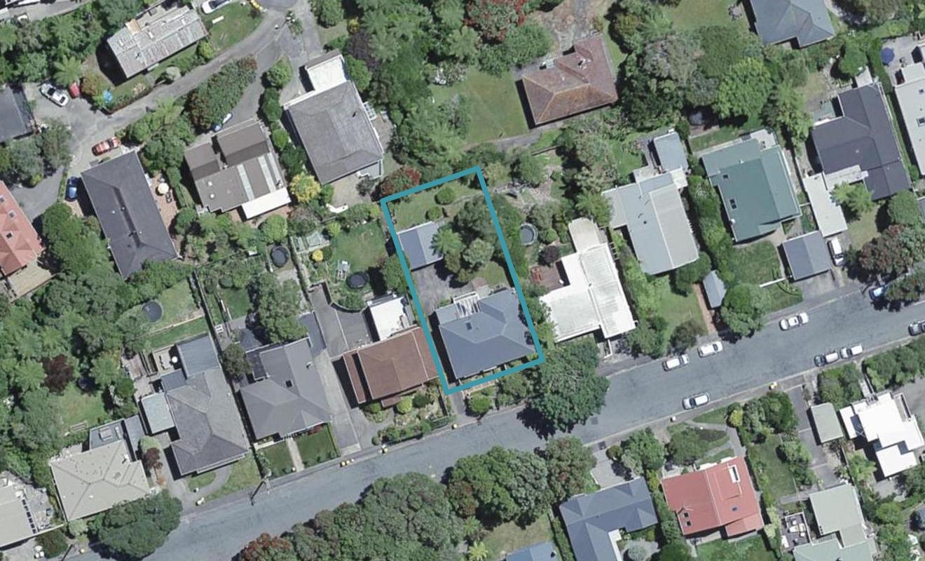 15 Waikare Street, Karori, Wellington - Carousel 1