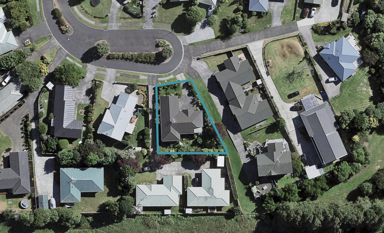 33 Brookesmith Drive, Waiuku, Waiuku - Carousel 1