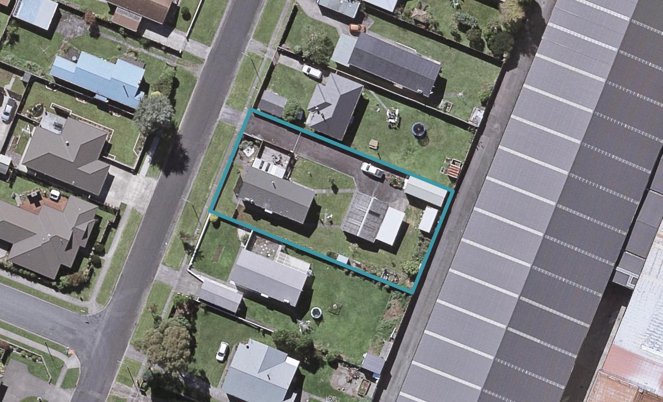 15 Kahikatea Street, Inglewood, Inglewood - Carousel 1