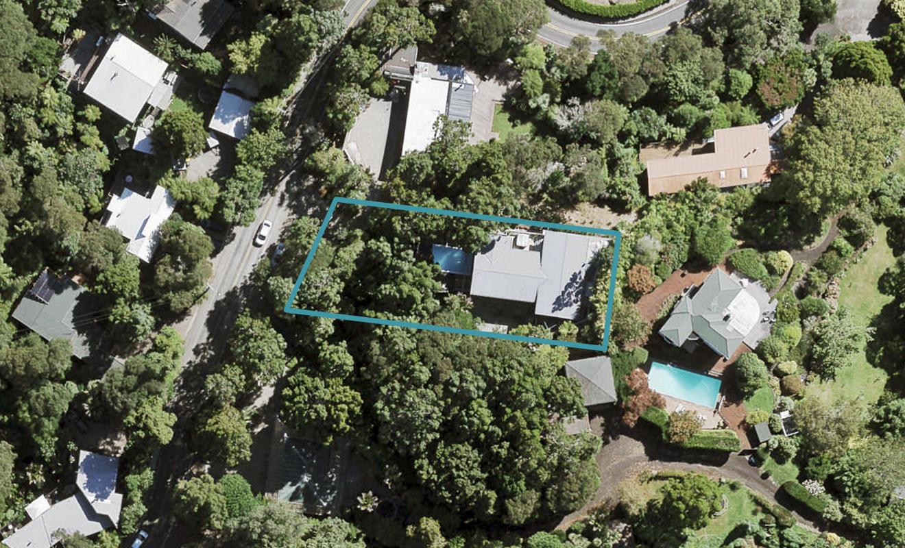 88 Scenic Drive, Titirangi, Auckland - Carousel 1