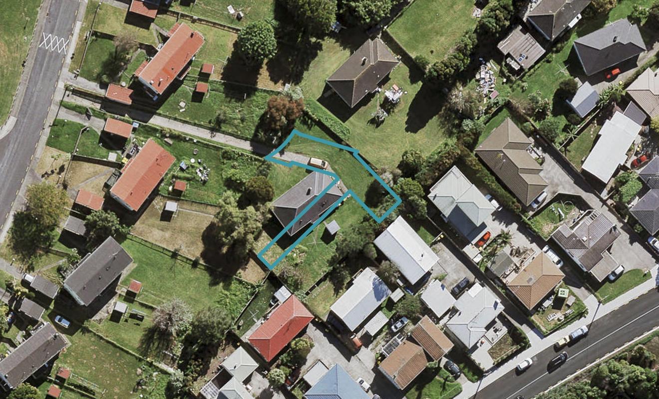 5 Tuhono Lane, Northcote, Auckland - Carousel 1