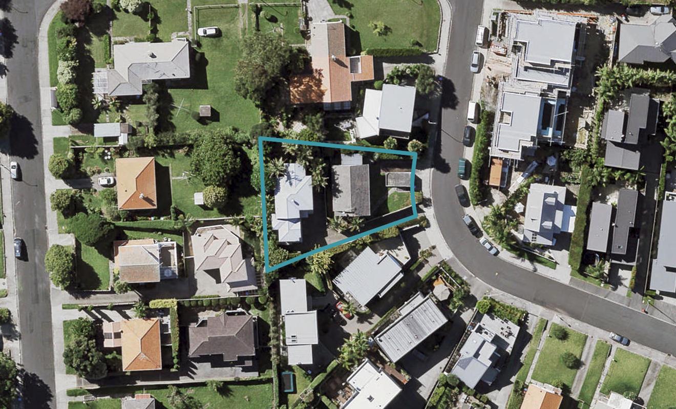 2/82 Rukutai Street, Orakei, Auckland - Carousel 1