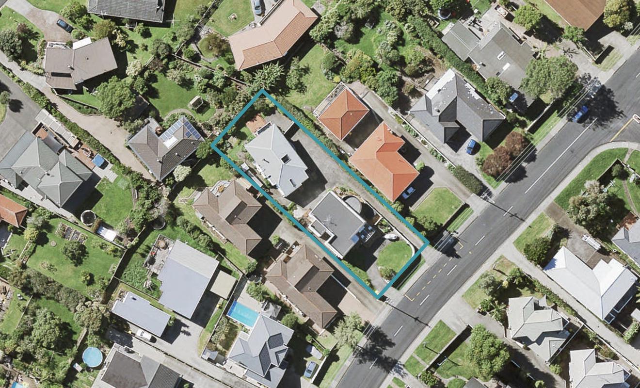 78B Litten Road, Cockle Bay, Auckland - Carousel 1