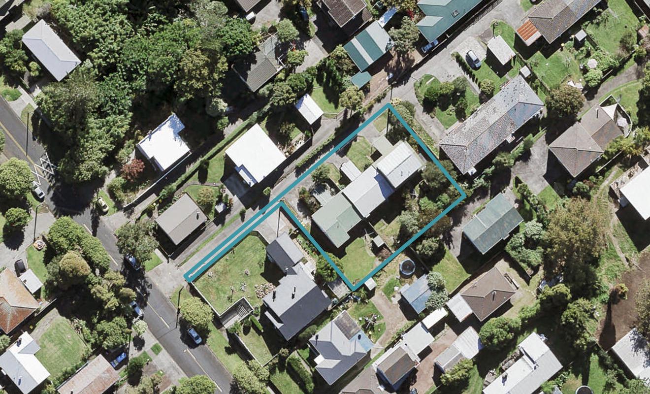 1/60 Gardner Avenue, New Lynn, Auckland - Carousel 1