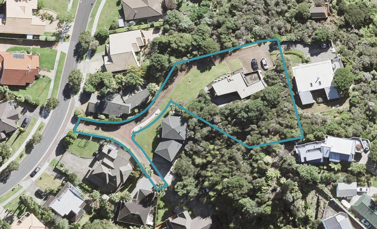 42 Kate Sheppard Avenue, Torbay, Auckland - Carousel 1