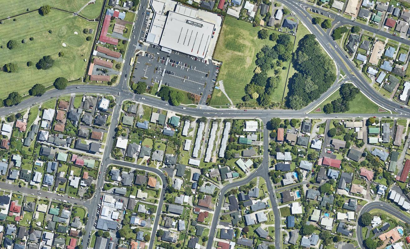 30 Vale Street, Otumoetai, Tauranga - Carousel 1