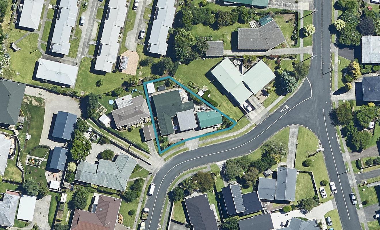5 Shelley Street, Otumoetai, Tauranga - Carousel 1