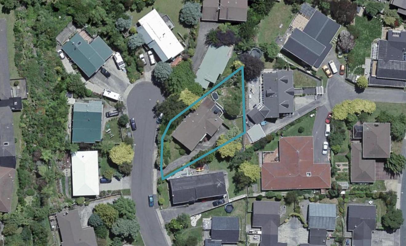 4 Pony Grove, Churton Park, Wellington - Carousel 1