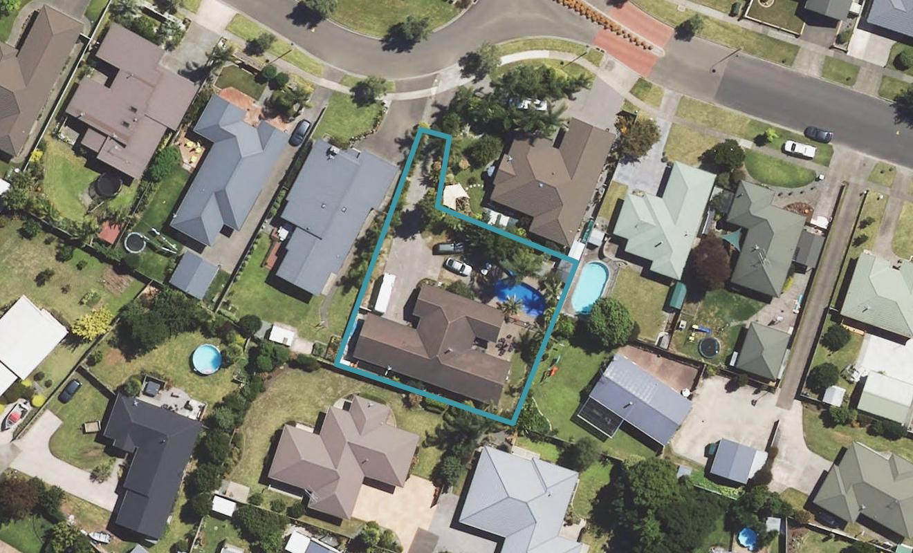 2 Pohutukawa Grove, Lytton West, Gisborne - Carousel 1