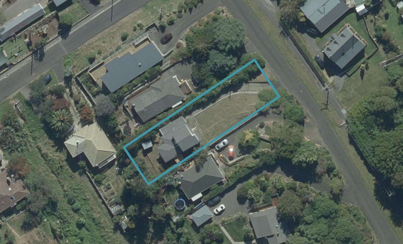 20 Greenacres Street, Macandrew Bay, Dunedin - Carousel 1