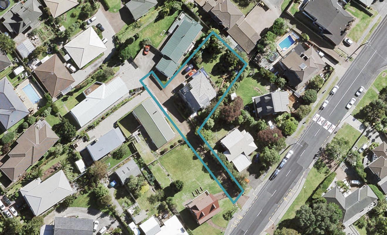 31A Avonleigh Road, Green Bay, Auckland - Carousel 1