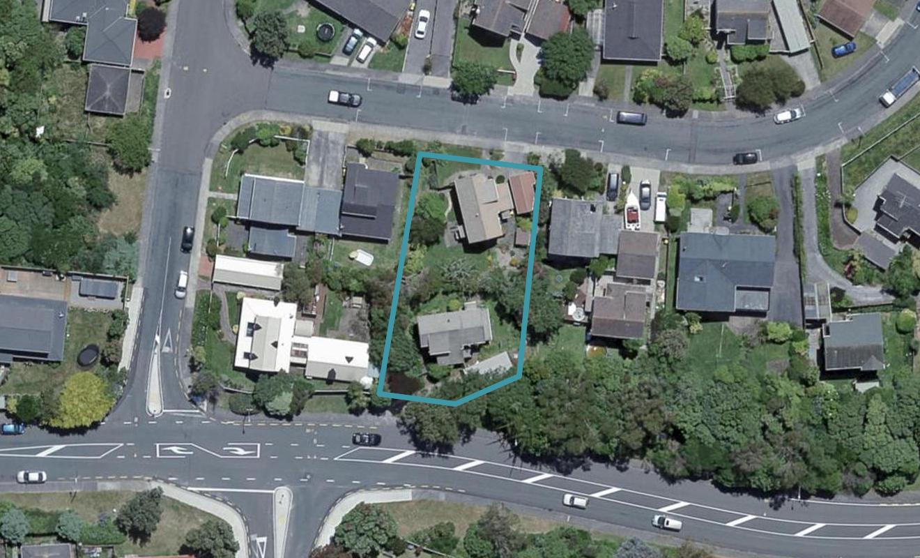 6 Mallard Grove, Churton Park, Wellington - Carousel 1