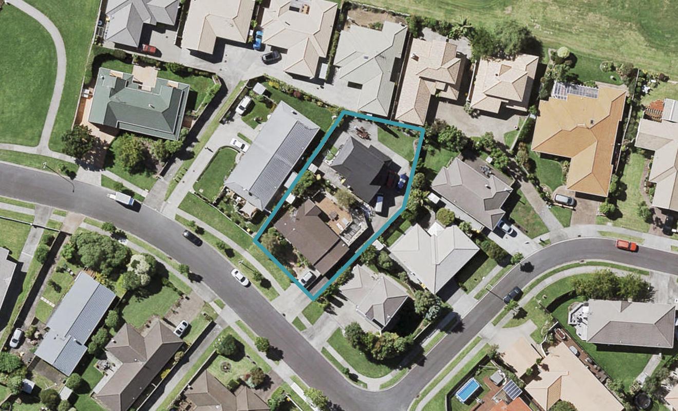 2/35 West Fairway, Golflands, Auckland - Carousel 1
