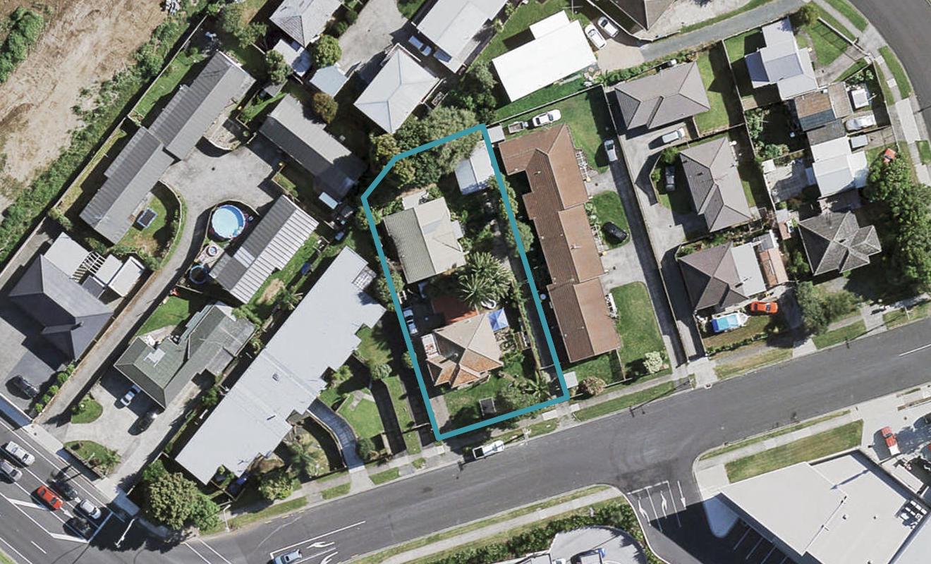 2/4 Glenora Road, Takanini, Auckland - Carousel 1