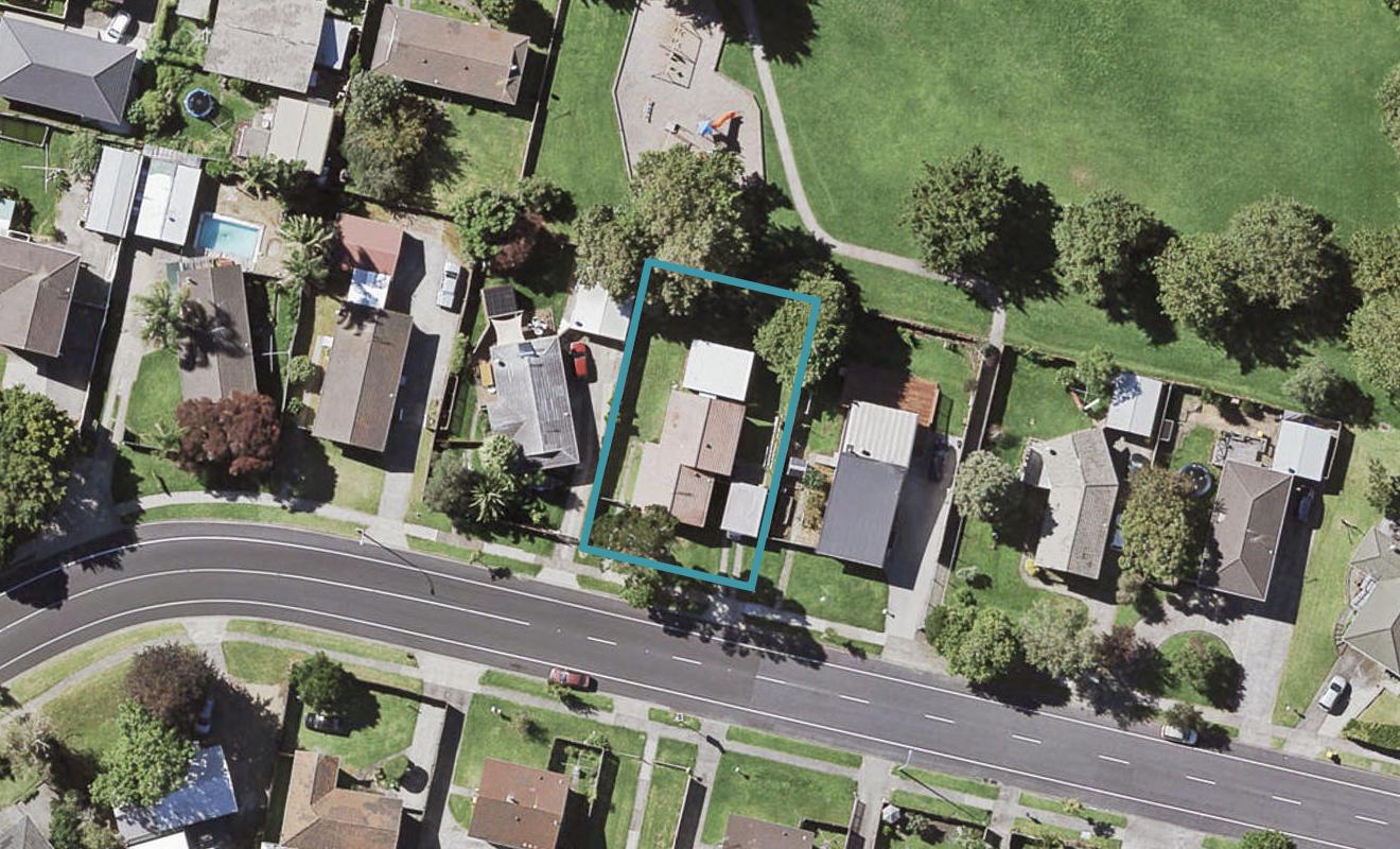 138 Gills Road, Half Moon Bay, Auckland - Carousel 1