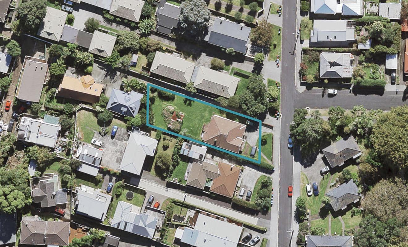 26 School Road, Morningside, Auckland - Carousel 1