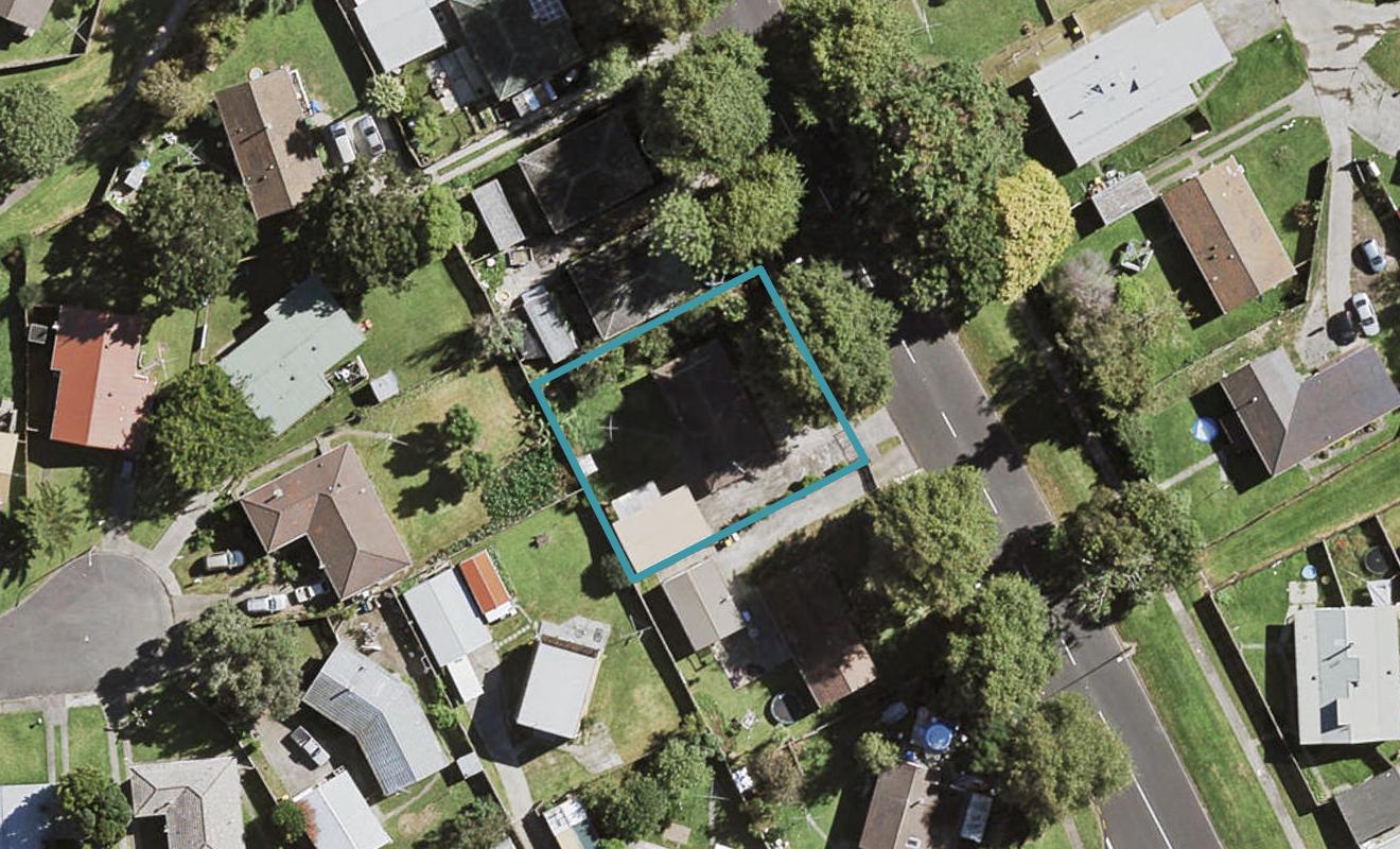 11 Redcrest Avenue, Red Hill, Papakura - Carousel 1