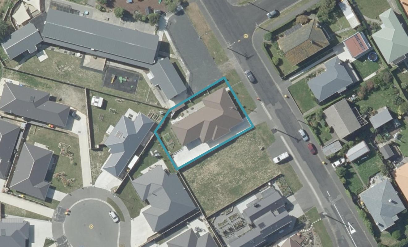 18 Lockerbie Street, Corstorphine, Dunedin - Carousel 1
