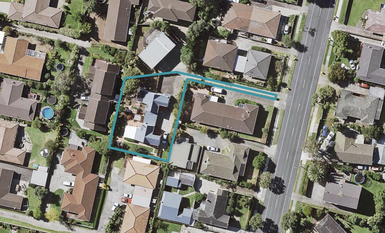 2/131 Pigeon Mountain Road, Half Moon Bay, Auckland - Carousel 1