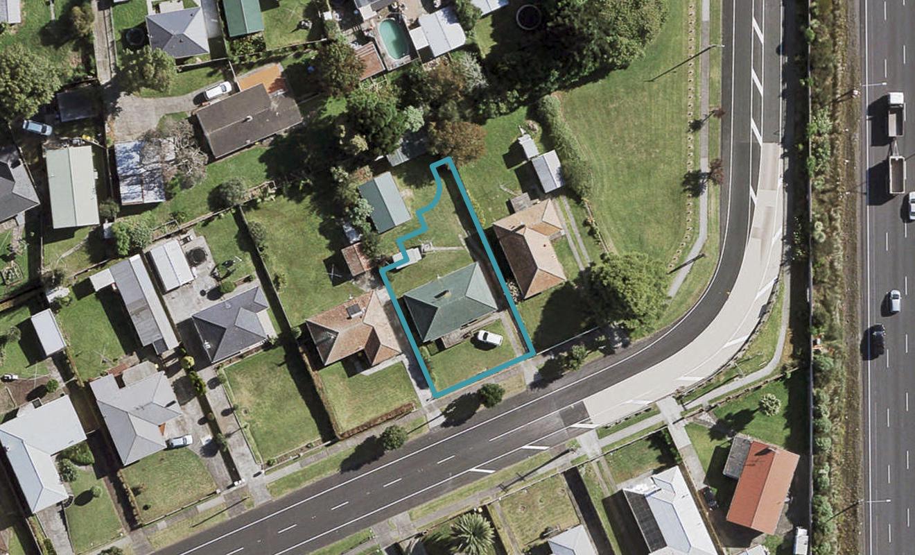 56 Myers Road, Manurewa East, Auckland - Carousel 1