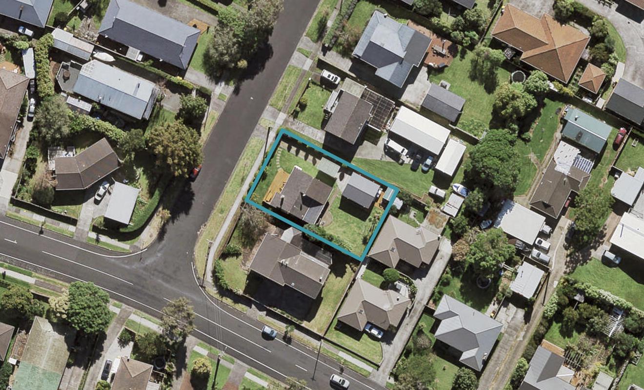 29 Seaforth Avenue, Mangere Bridge, Auckland - Carousel 1