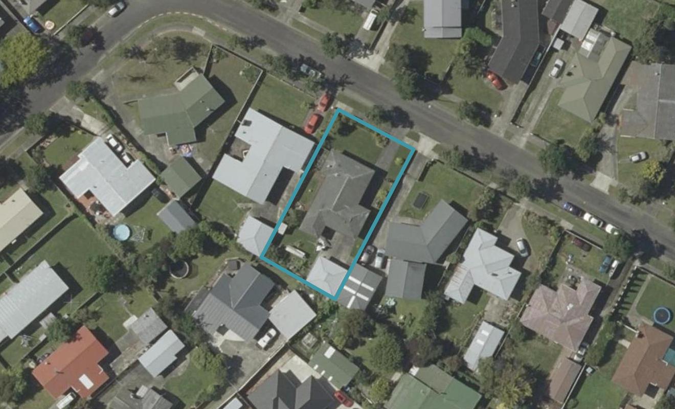 10 Abraham Crescent, Milson, Palmerston North - Carousel 1