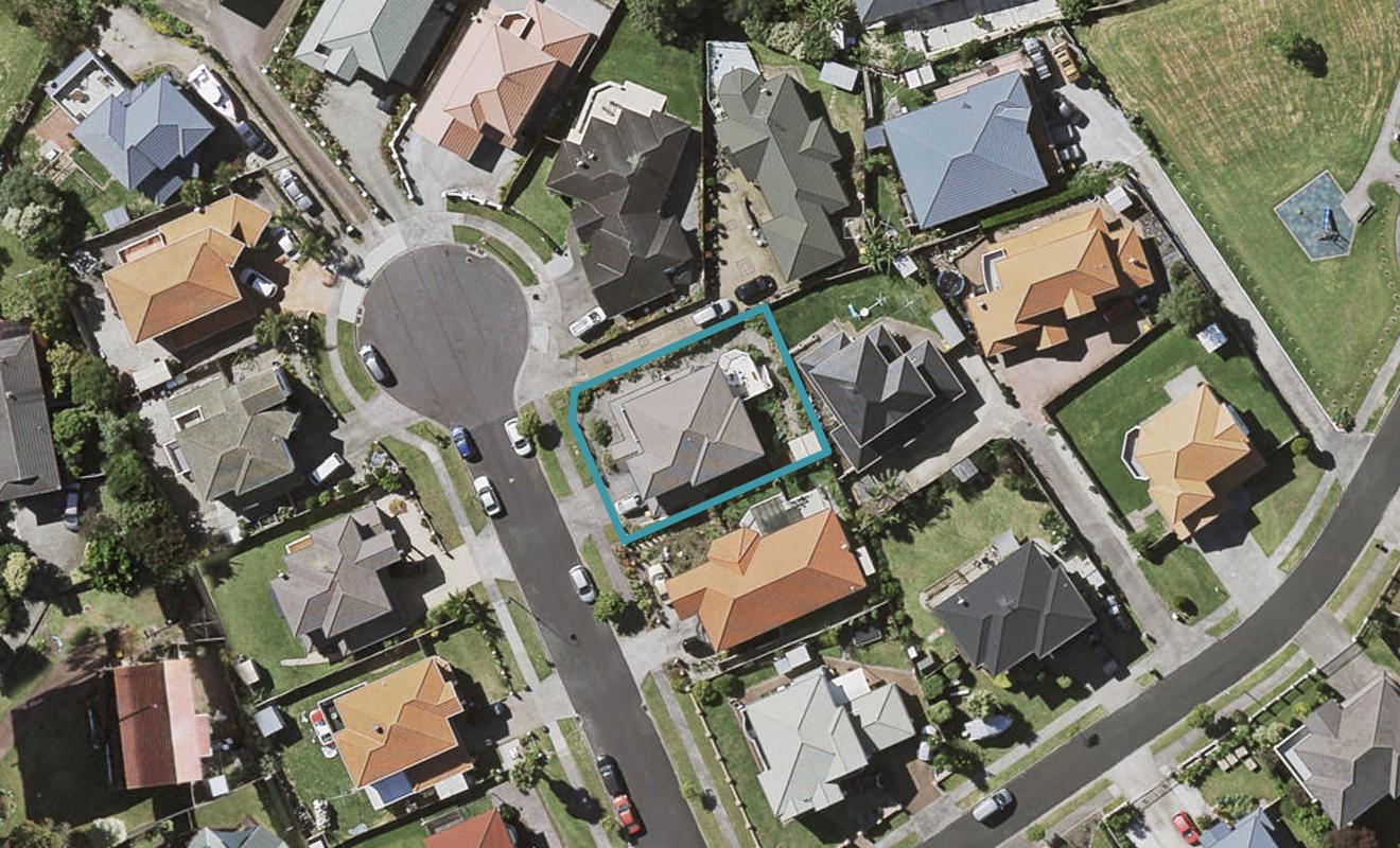 11 Pelargonium Terrace, Goodwood Heights, Auckland - Carousel 1