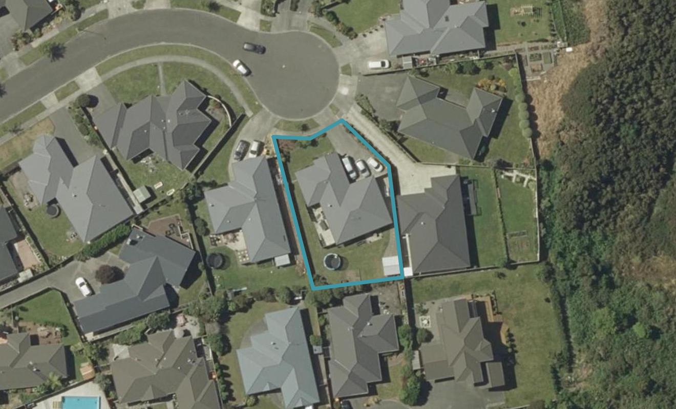 10 Ron Place, Fitzherbert, Palmerston North - Carousel 1