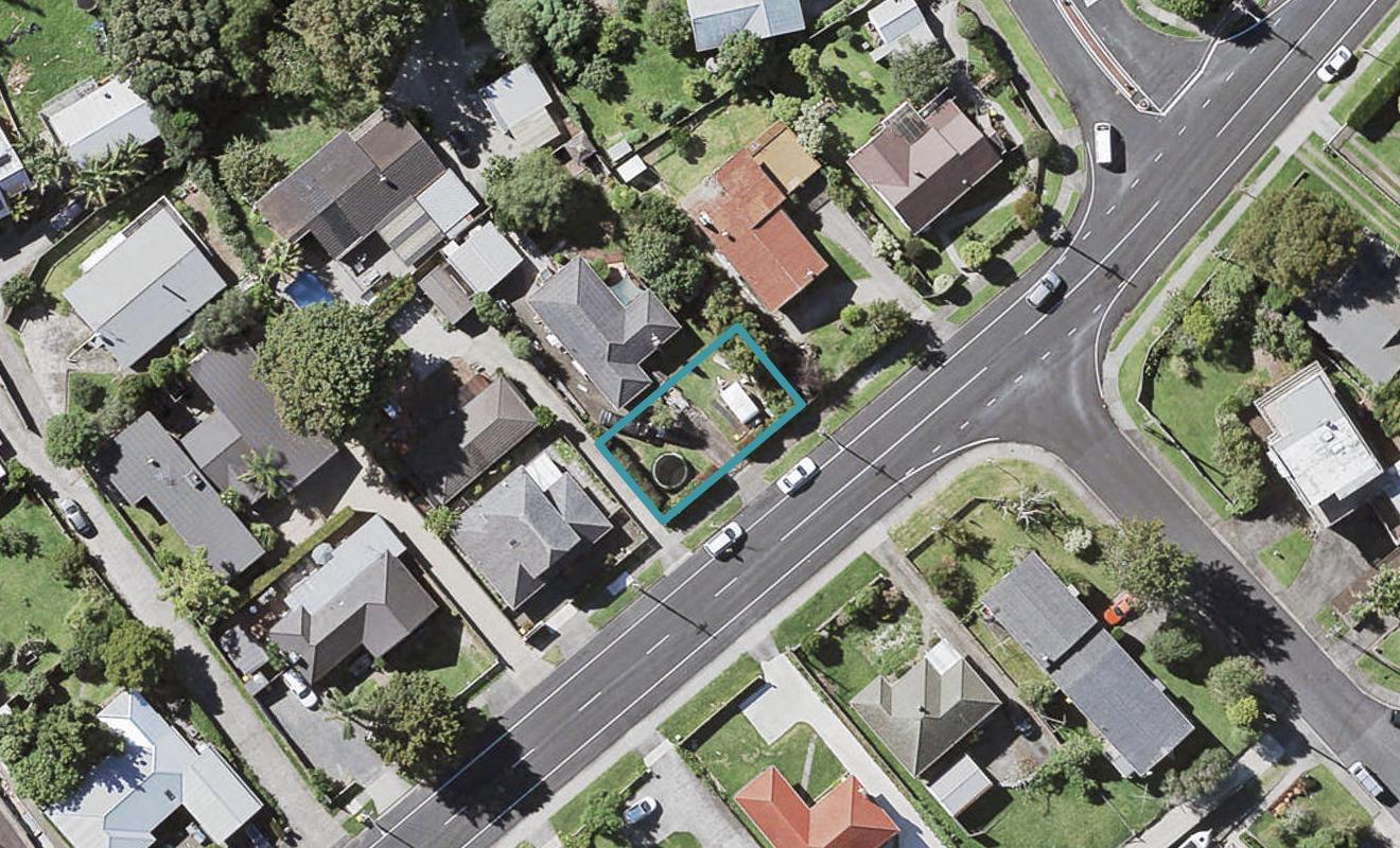 26A Hutchinsons Road, Bucklands Beach, Auckland - Carousel 1