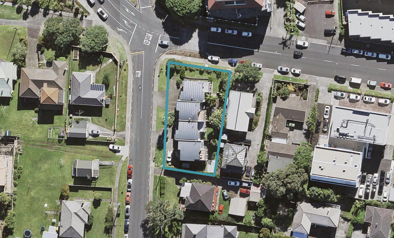 1/108 Mokoia Road, Birkenhead, Auckland - Carousel 1