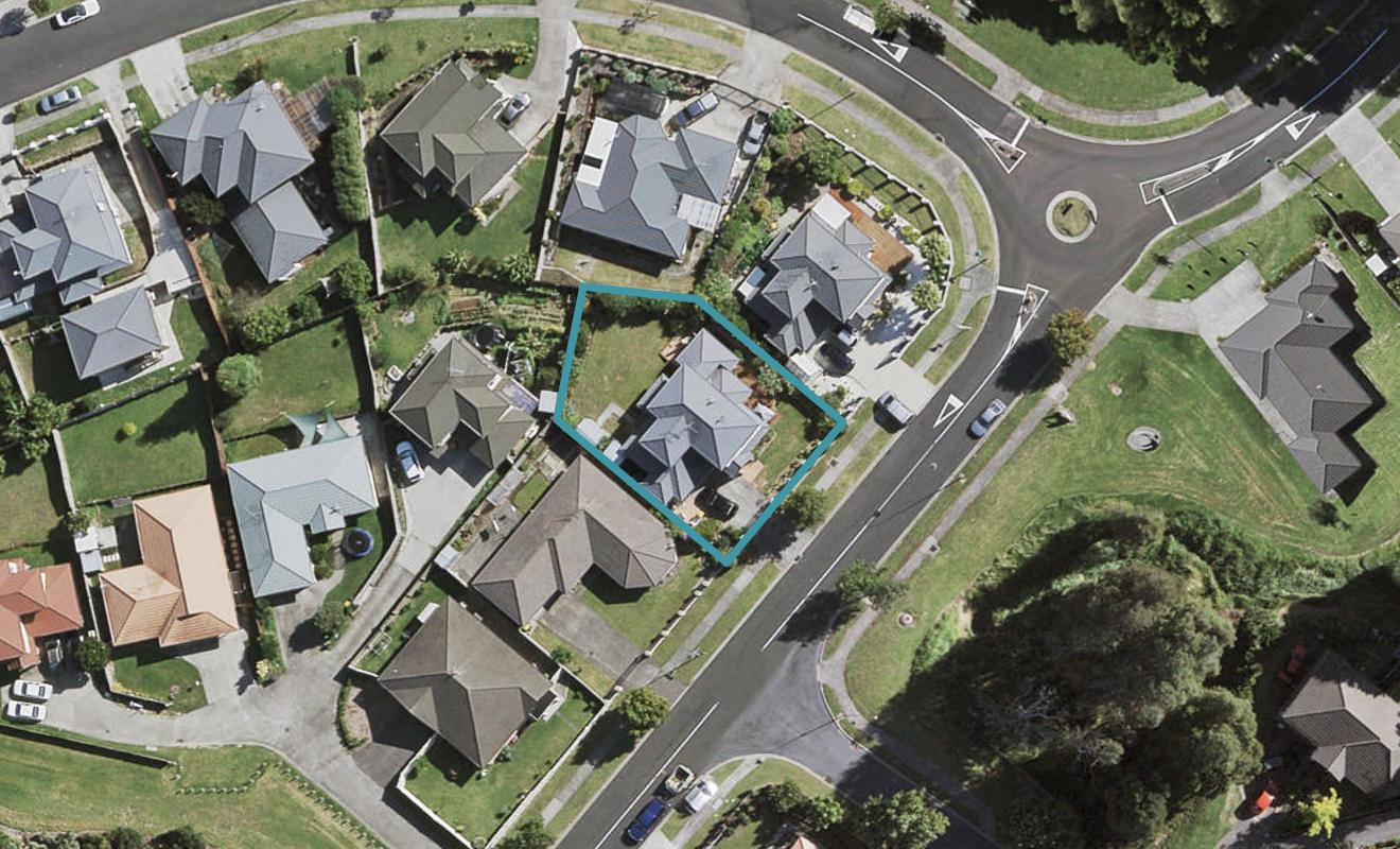 39 De Havilland Drive, Goodwood Heights, Auckland - Carousel 1