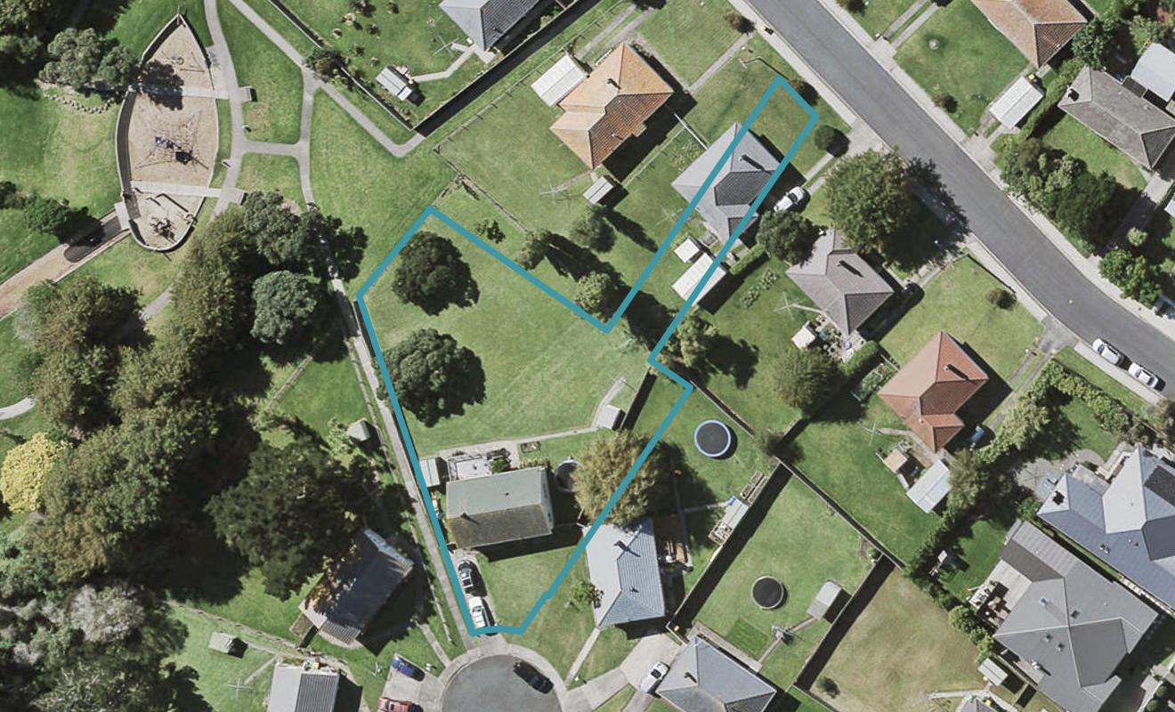 3 Lowe Street, Belmont, Auckland - Carousel 1