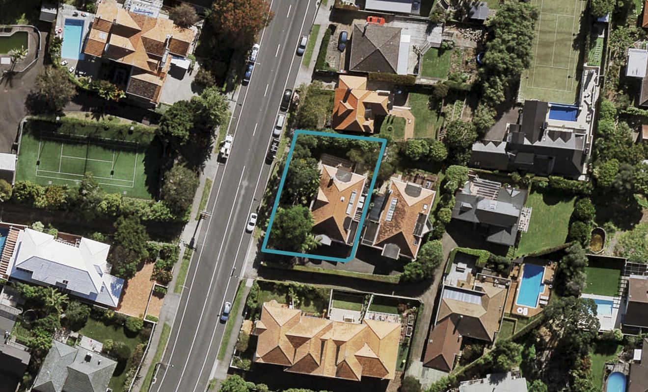 15 Orakei Road, Remuera, Auckland - Carousel 1