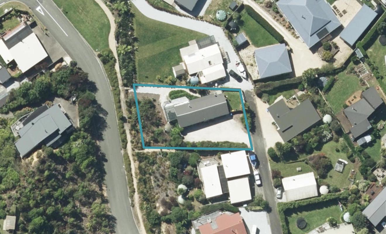 13 Nyhane Drive, Tata Beach - Carousel 1