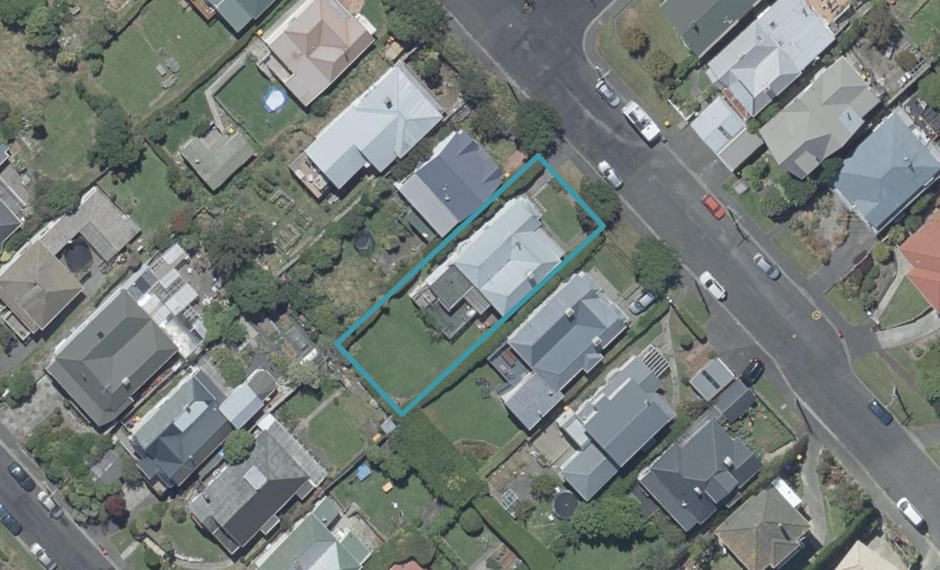 27 Orbell Street, Dalmore, Dunedin - Carousel 1