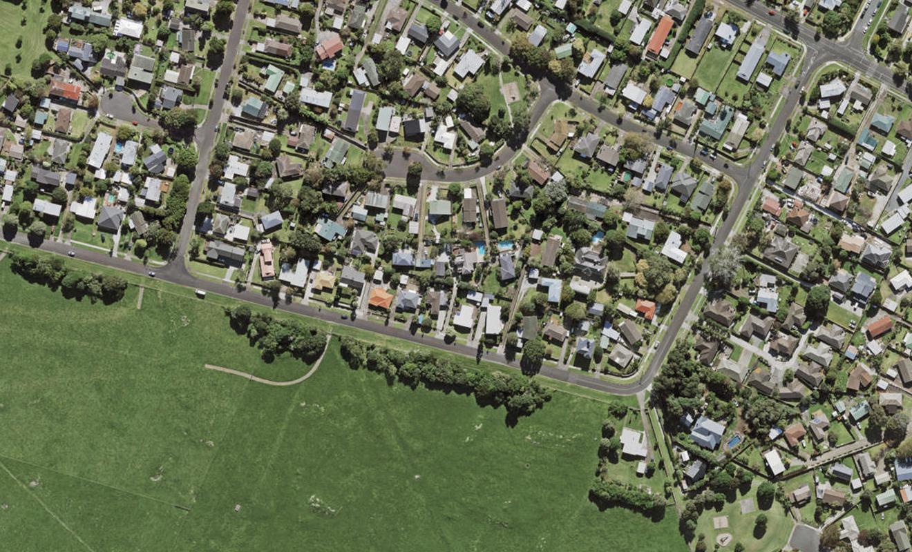 32 Ambury Road, Mangere Bridge, Auckland - Carousel 1