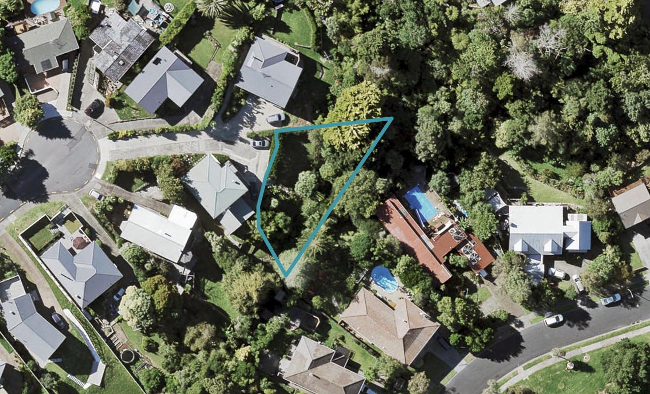 17A Reydon Place, Cockle Bay, Auckland - Carousel 1