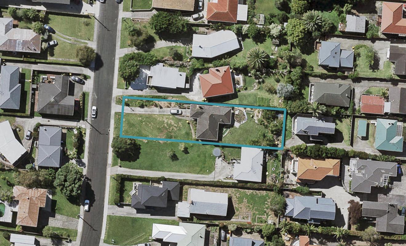 39 Merriefield Avenue, Forrest Hill, Auckland - Carousel 1