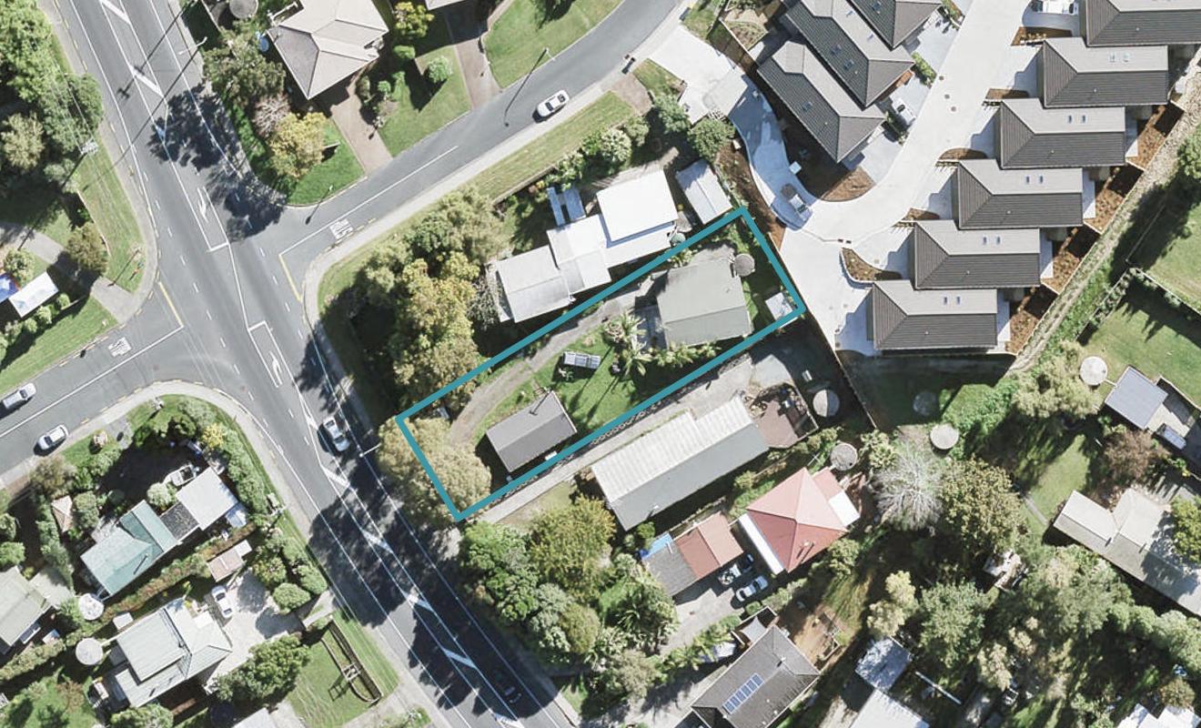 342 Whangaparaoa Road, Stanmore Bay, Whangaparaoa - Carousel 1