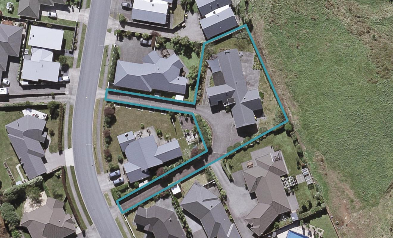 8B Montrose Place, Highlands Park, New Plymouth - Carousel 1