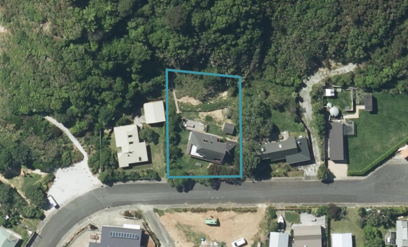 35 Cornwall Place, Tata Beach - Carousel 1