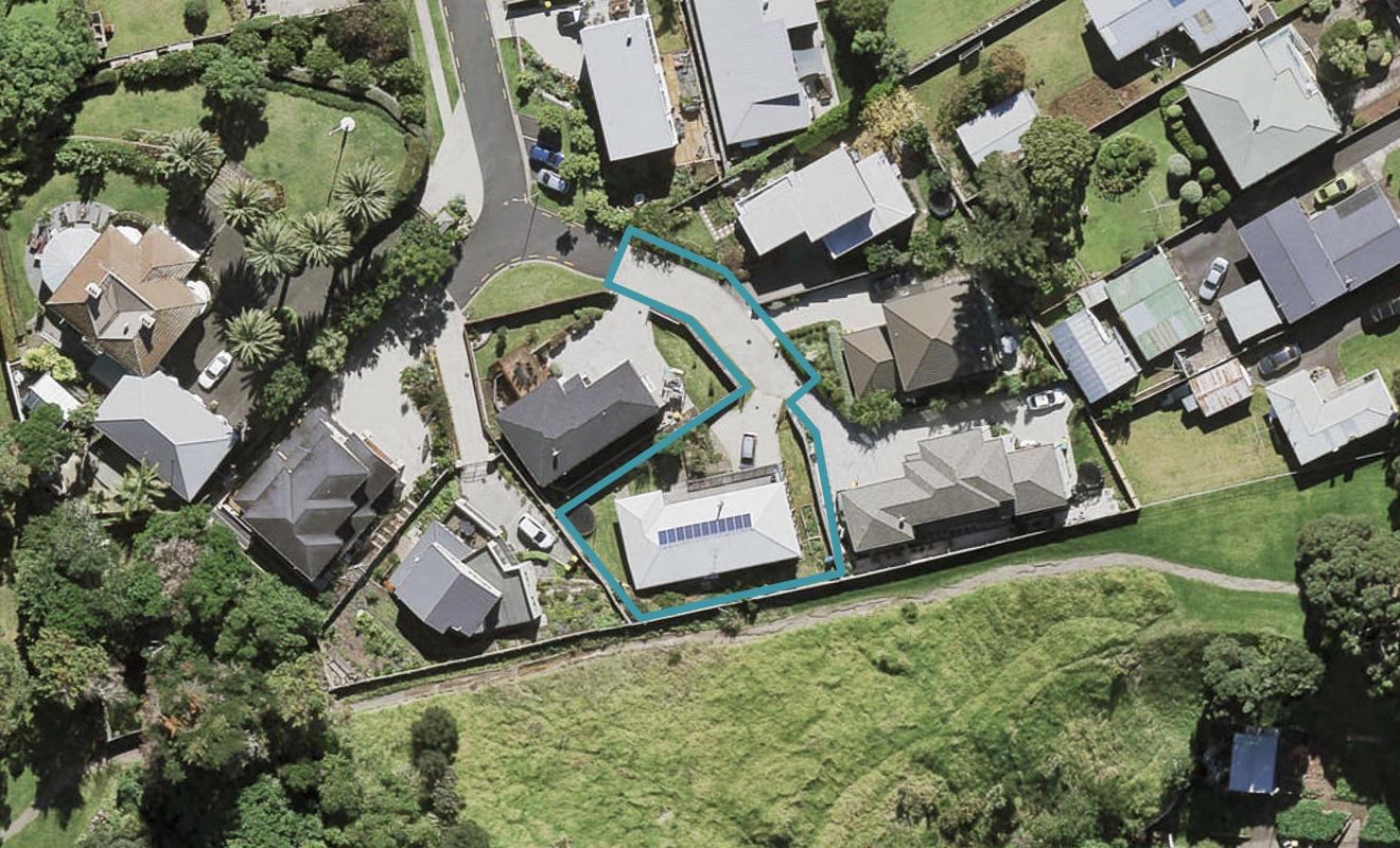 16 Domain Lane, Mangere Bridge, Auckland - Carousel 1