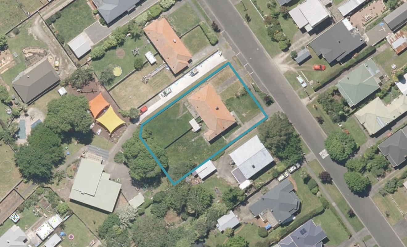 13 Field Street, Aramoho, Whanganui - Carousel 1