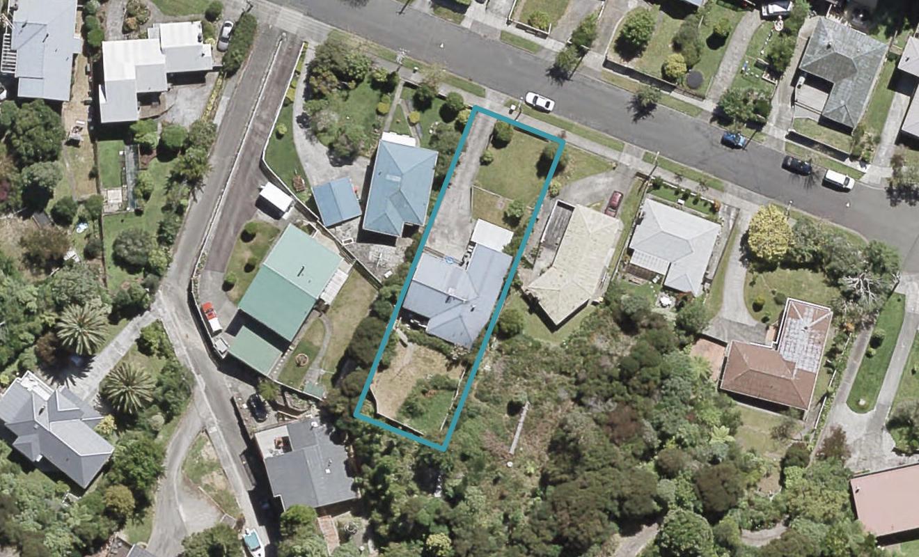 31 James Grove, Stokes Valley, Lower Hutt - Carousel 1